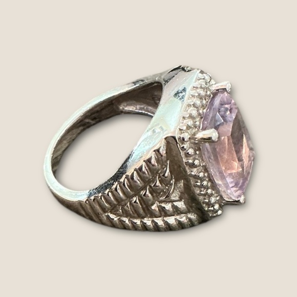 Sterling Silver Lilac colored CZ Ring - Picture 5 of 6